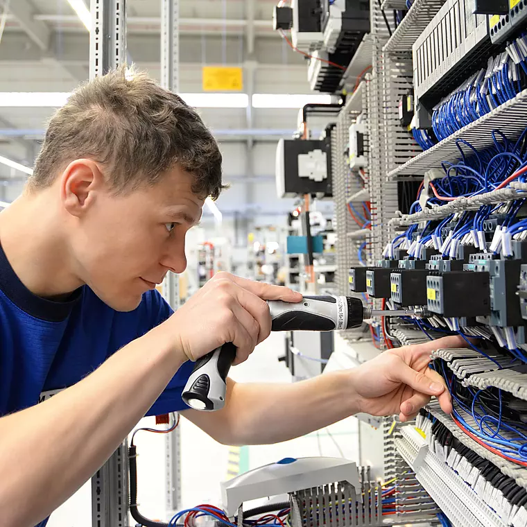 Eigenes Elektro-Fachpersonal